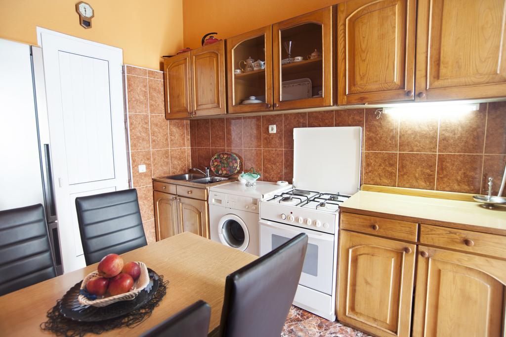 טביליסי Apartment In Purtseladze Street מראה חיצוני תמונה