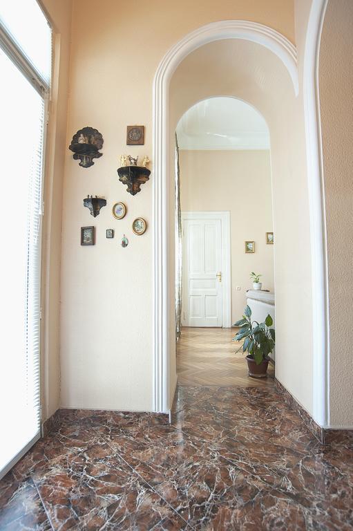 טביליסי Apartment In Purtseladze Street מראה חיצוני תמונה